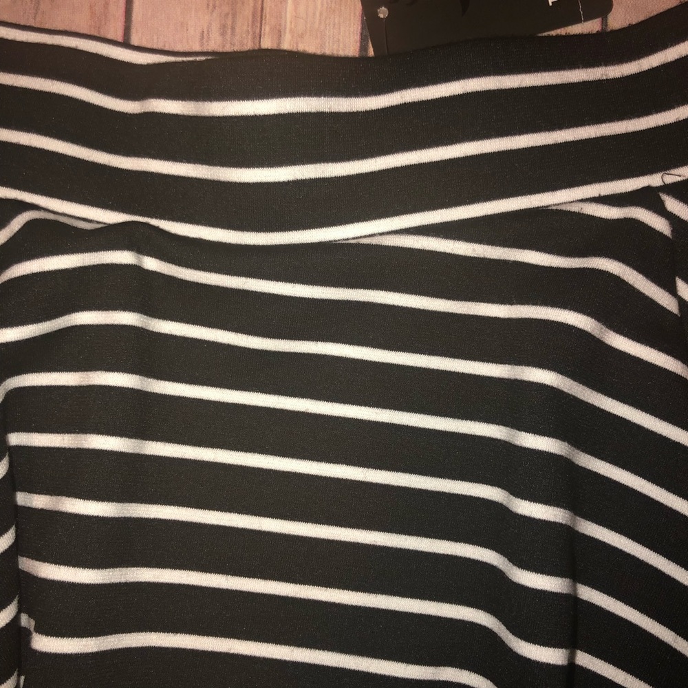 NWT Torrid Striped Circle Mini Skirt w/Pockets!! - Picture 3 of 6